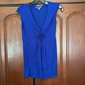 Julie’s Closet Cute Purple Blue V Neck  Top Size Medium